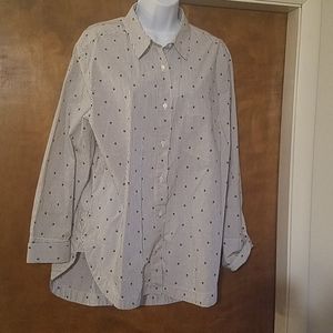 Banana Republic skull print botton down shirt